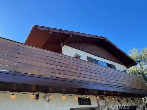 Photo of 18222 Erwin, Tarzana, CA 91335 (MLS # SR25257702)