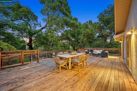 Photo of 43 Monte Vista Rd Rd, Orinda, CA 94563 (MLS # 41135217)
