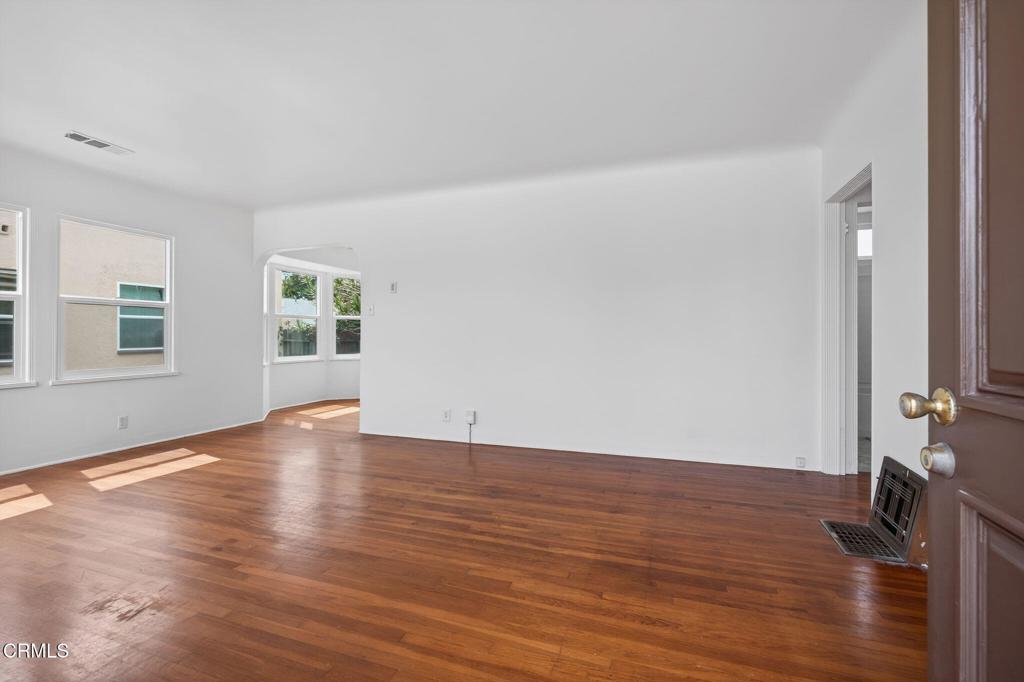 75 N Santa Rosa Street