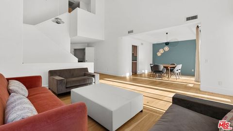 Photo of 696 Palisades Drive, Pacific Palisades, CA 90272 (MLS # 26664469)