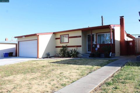 Photo of 2956 Mckenzie Dr Dr, Richmond, CA 94806 (MLS # 41097138)