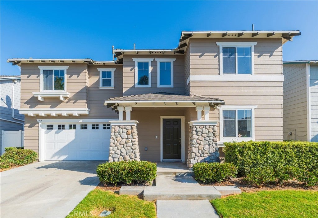 515 E Cypress