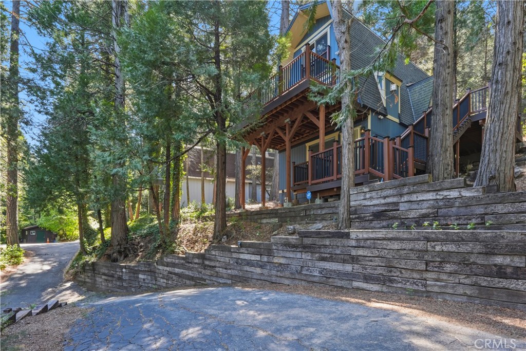 24091 Lakeview