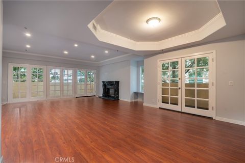 Photo of 120 S Palm Dr, Beverly Hills, CA 90212 (MLS # SB26032194)