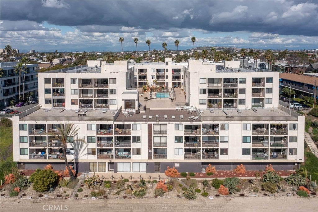 1140 E Ocean Boulevard