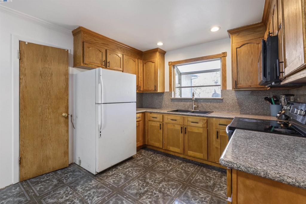 Not Listed - Residential