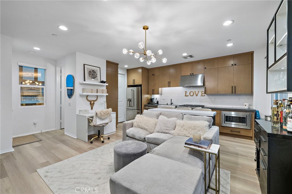 20452 Santa Ana Ave B