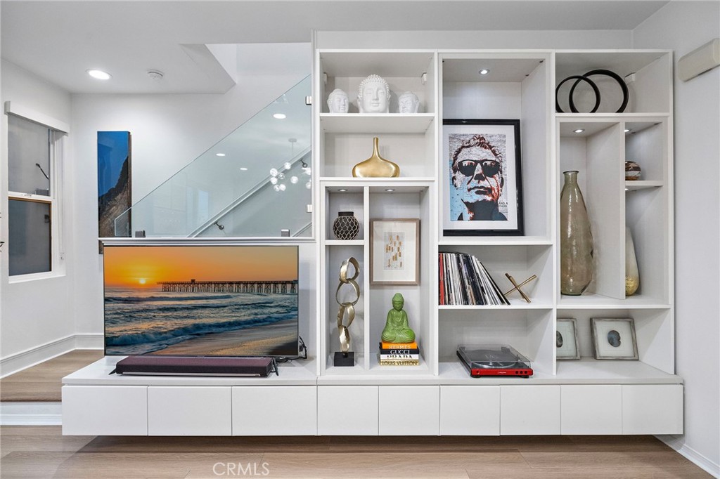 20452 Santa Ana Ave B