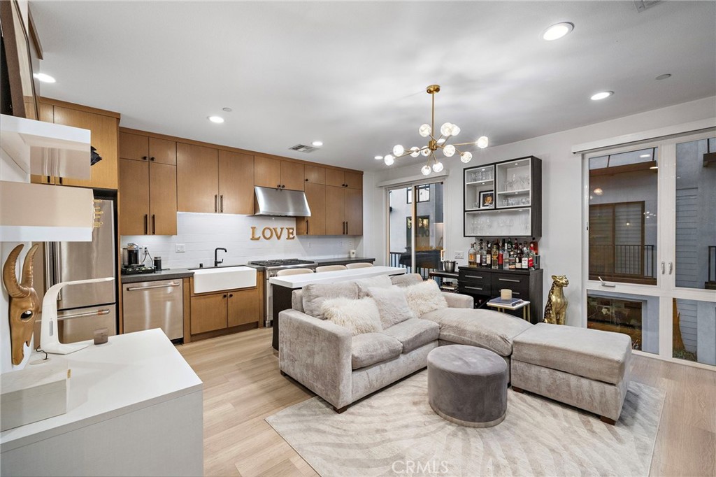 20452 Santa Ana Ave B