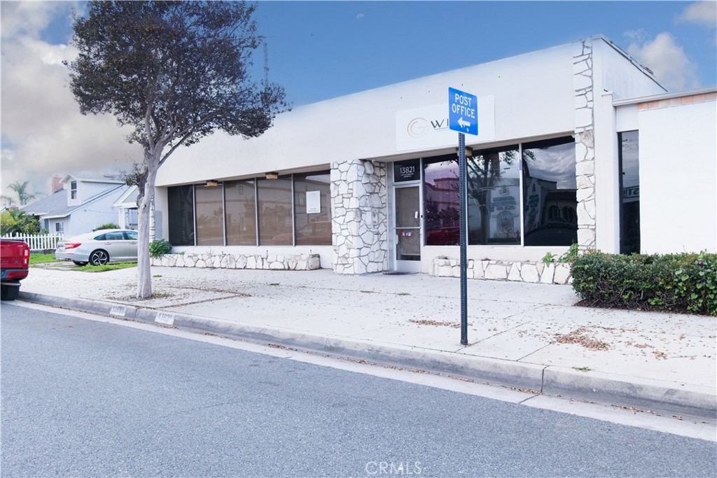 13823 San Antonio Drive