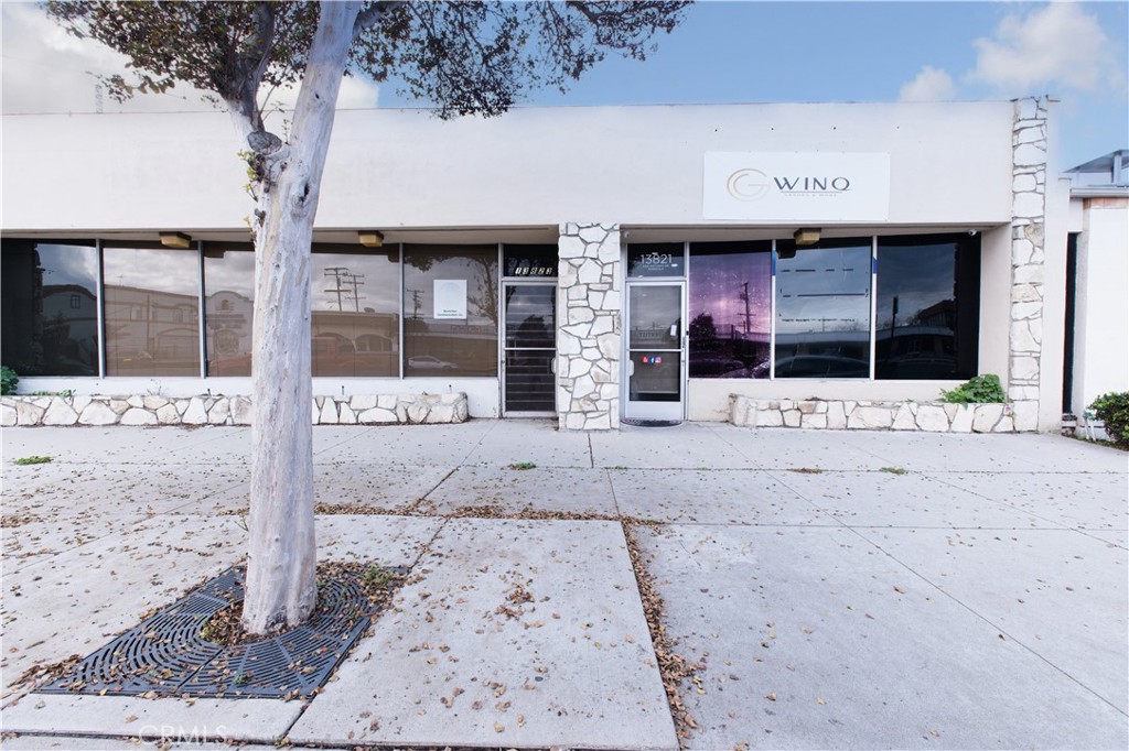 13823 San Antonio Drive