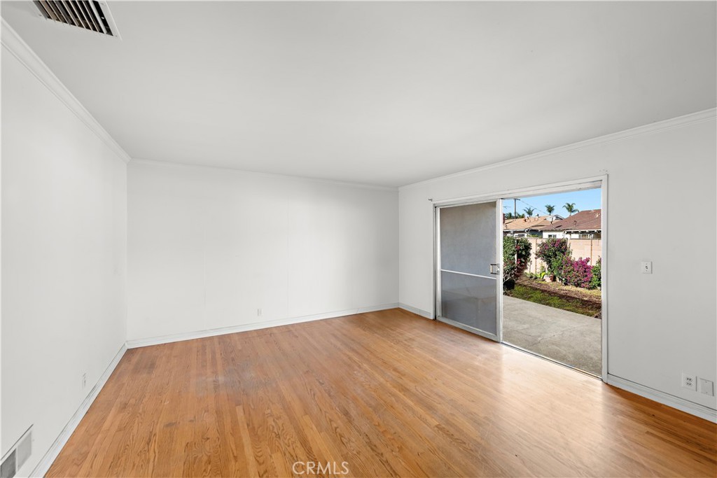 1910 N Greenbrier Street