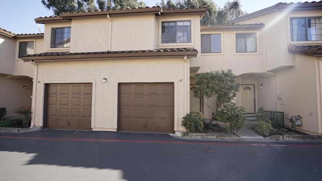 Photo of 62 Washington Square Drive, Milpitas, CA 95035 (MLS # ML82039107)