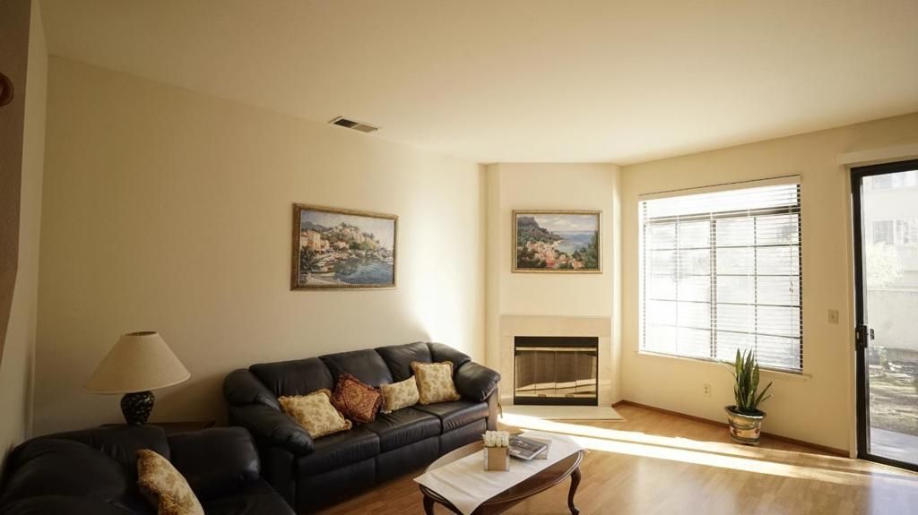 Photo of 62 Washington Square Drive, Milpitas, CA 95035 (MLS # ML82039107)