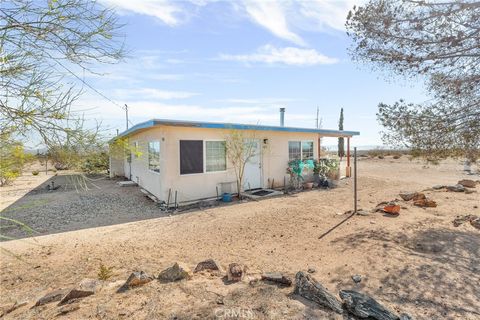 Photo of 475 Fair Acres Rd, Landers, CA 92285 (MLS # IV25134508) Photo of 475 Fair Acres Rd, Landers, CA 92285 (MLS # IV25134508)