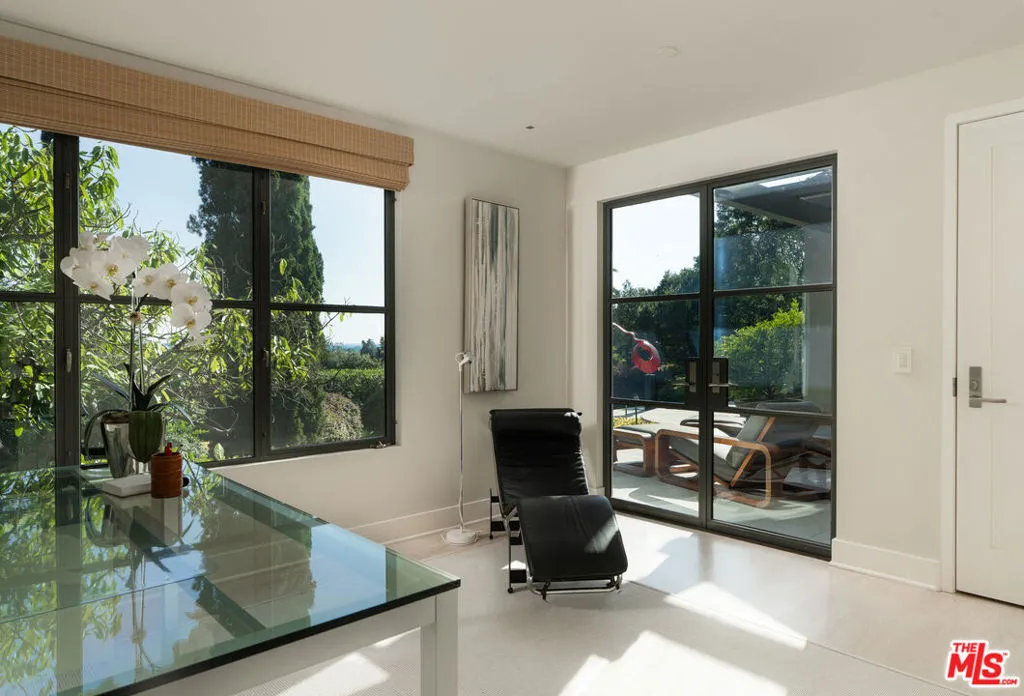 Montecito, California 93108, United States, 3 Bedrooms Bedrooms, ,4 BathroomsBathrooms,Residential,Active,231154