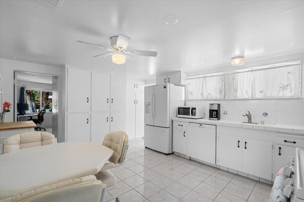 Movie Colony East - Residential Lease