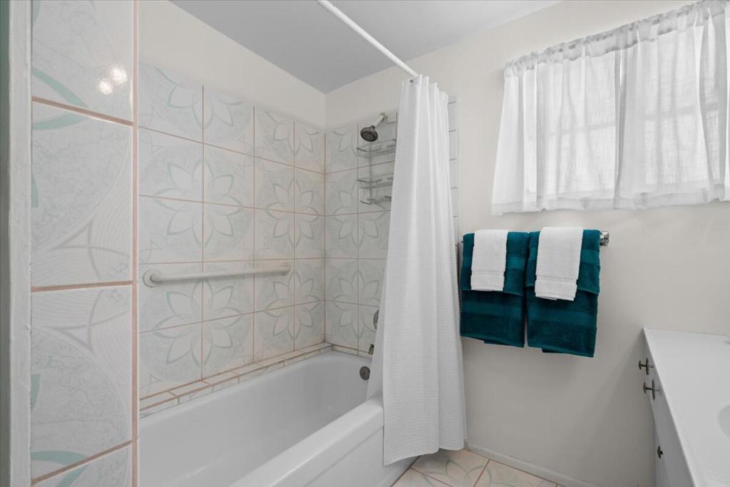 Movie Colony East - Residential Lease