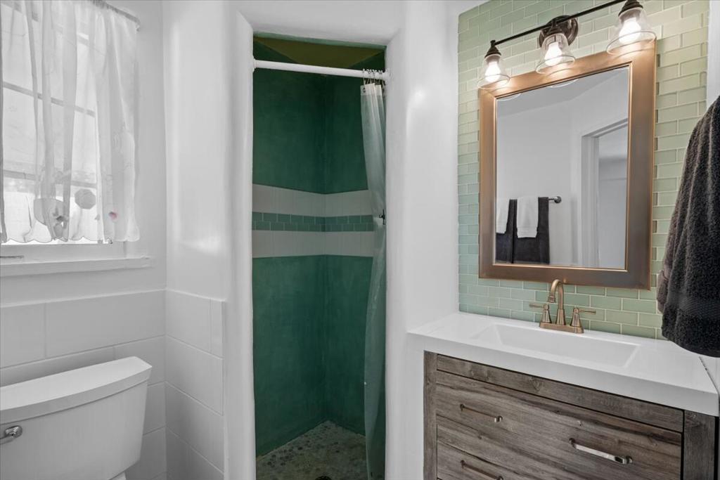 Movie Colony East - Residential Lease