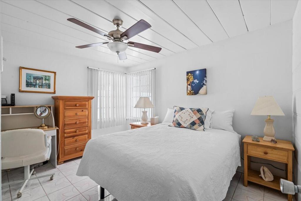 Movie Colony East - Residential Lease