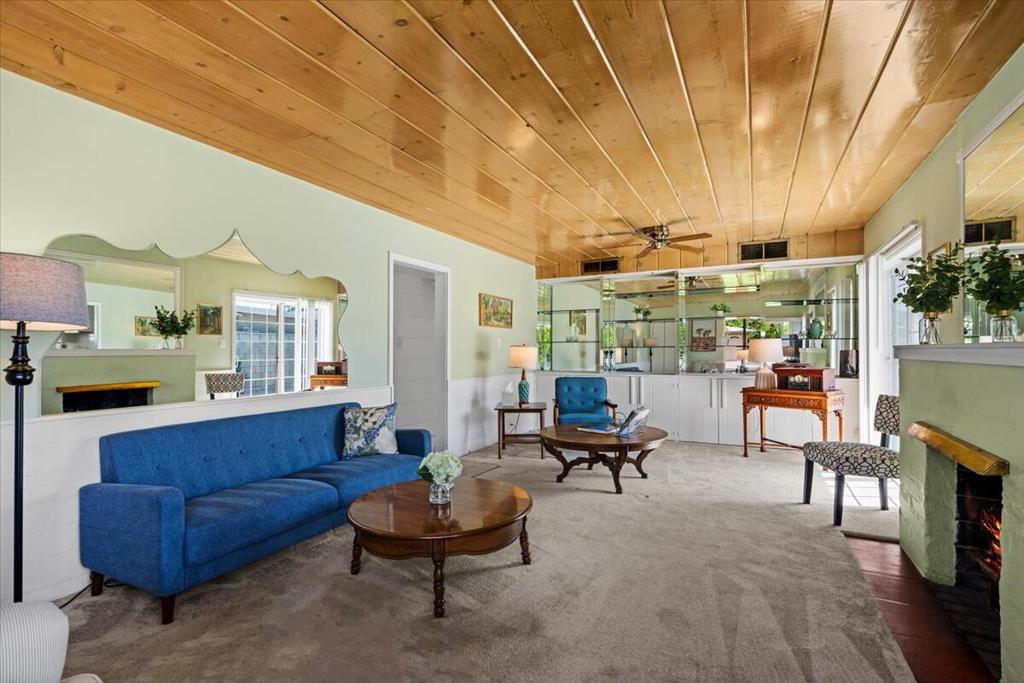 Movie Colony East - Residential Lease