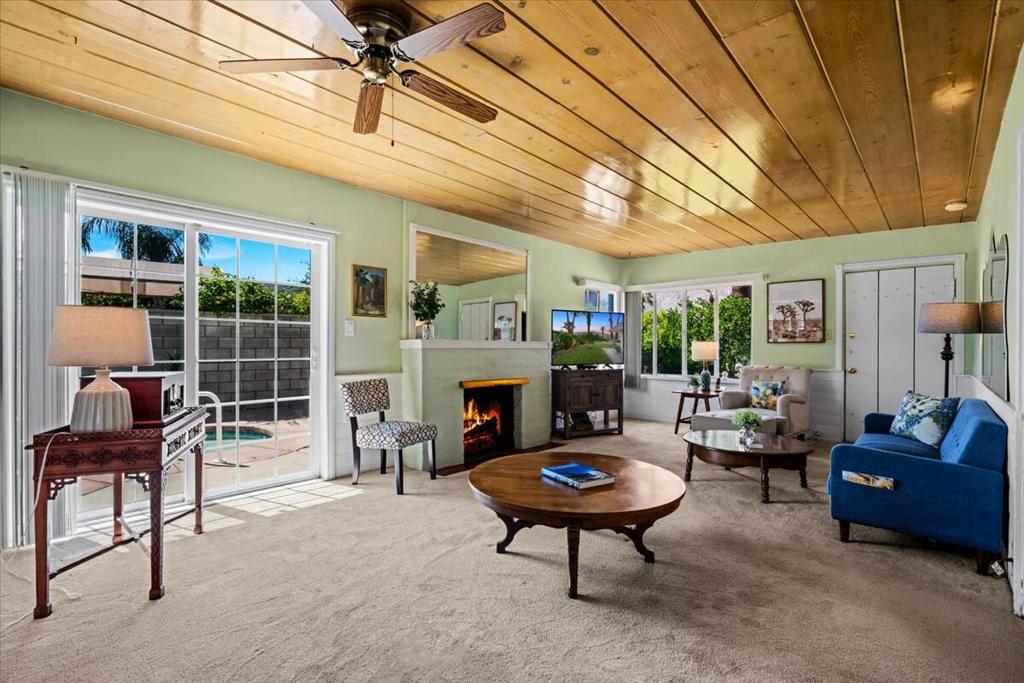 Movie Colony East - Residential Lease