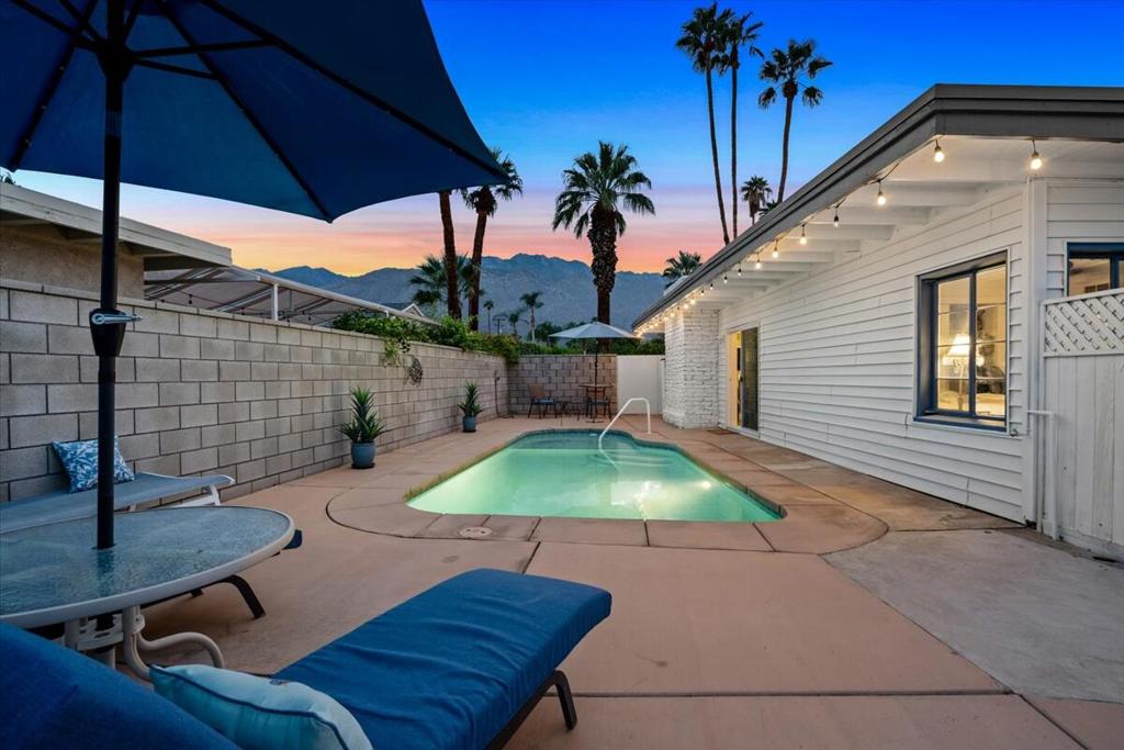 Movie Colony East - Residential Lease