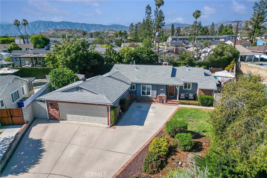 5022 N Kidder