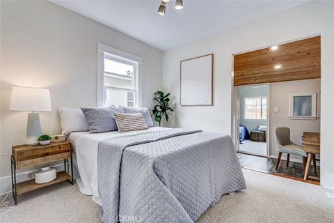 Tiny photo for 221 S Guadalupe Ave, Redondo Beach, CA 90277 (MLS # SB25217533)