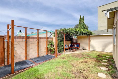 Tiny photo for 221 S Guadalupe Ave, Redondo Beach, CA 90277 (MLS # SB25217533)