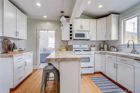 Tiny photo for 221 S Guadalupe Ave, Redondo Beach, CA 90277 (MLS # SB25217533)