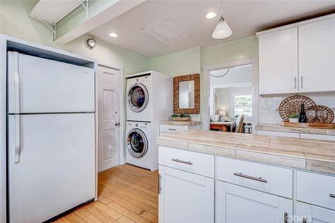 Tiny photo for 221 S Guadalupe Ave, Redondo Beach, CA 90277 (MLS # SB25217533)