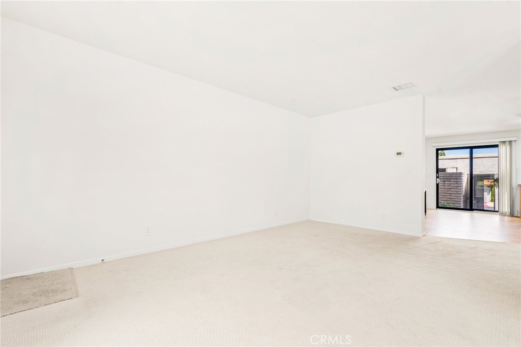 27924 Ridgebrook Court