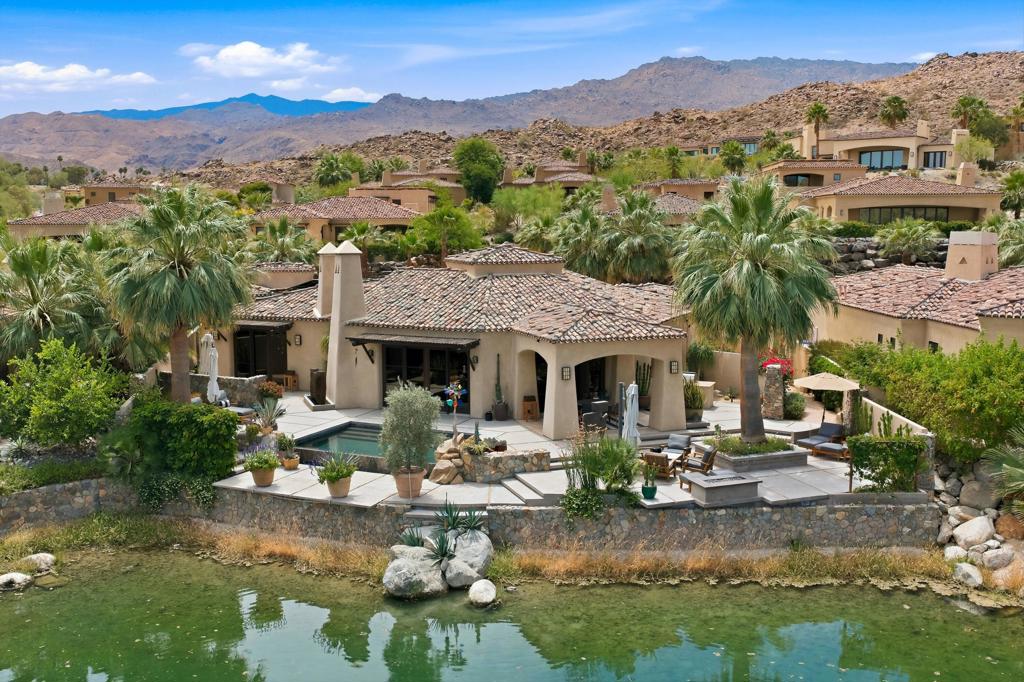 72328 Bajada Trail