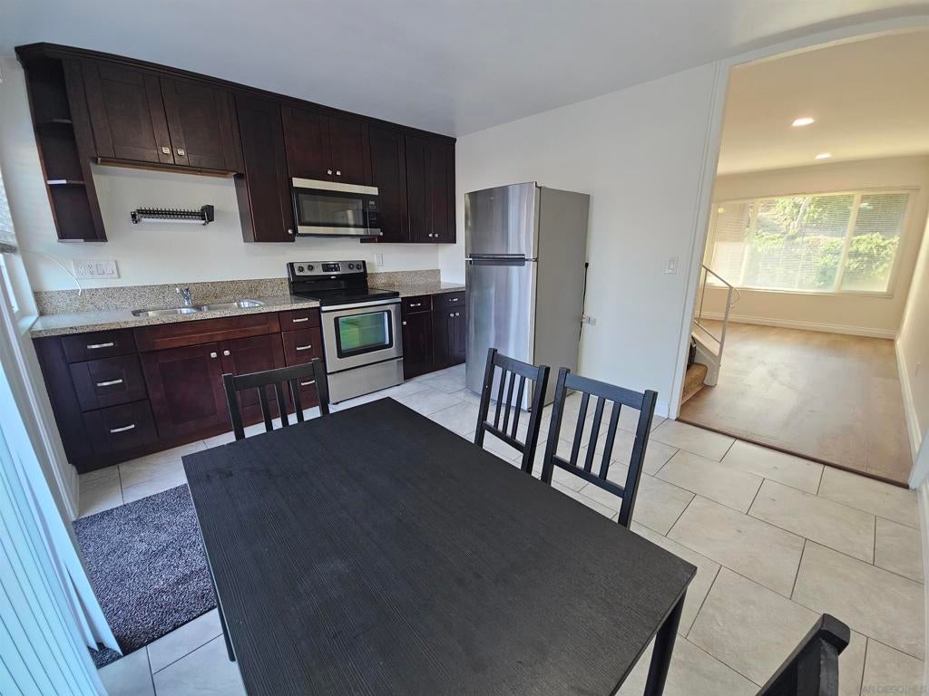 1595 Mendocino Dr. 28