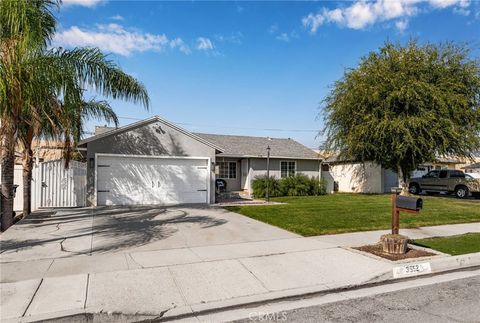 Photo of 3552 Del Rey Dr, San Bernardino, CA 92404 (MLS # IG25248274)