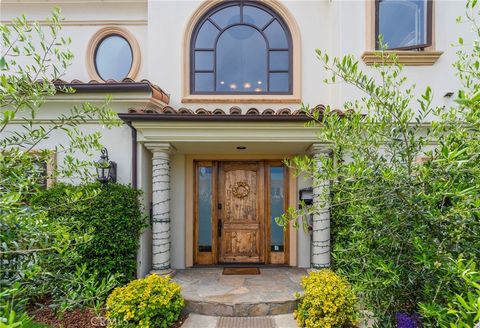 Photo of 880 11th St, Manhattan Beach, CA 90266 (MLS # SB26065382)