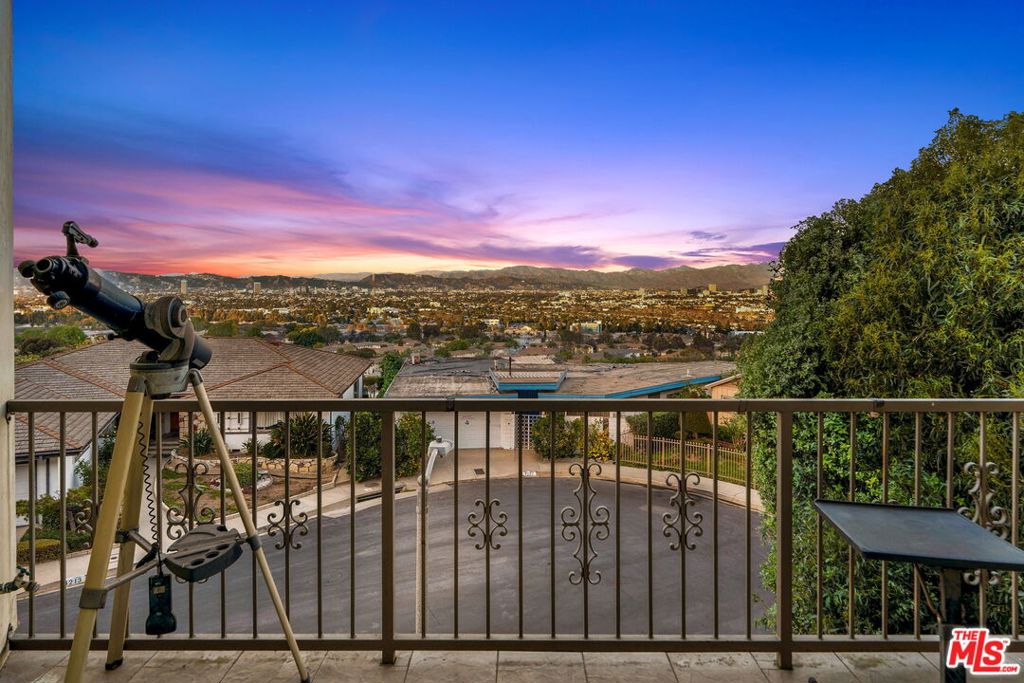 4212 Don Alanis Place