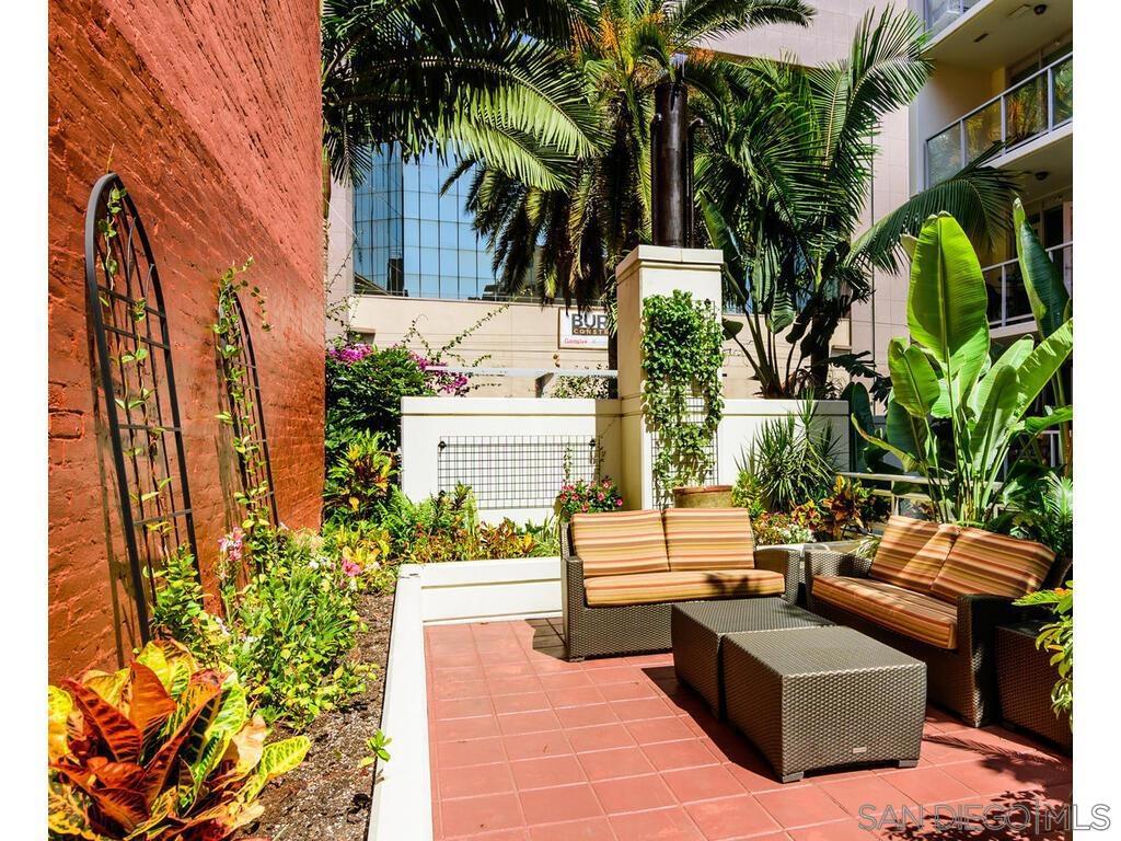 Downtown - Residential Lease