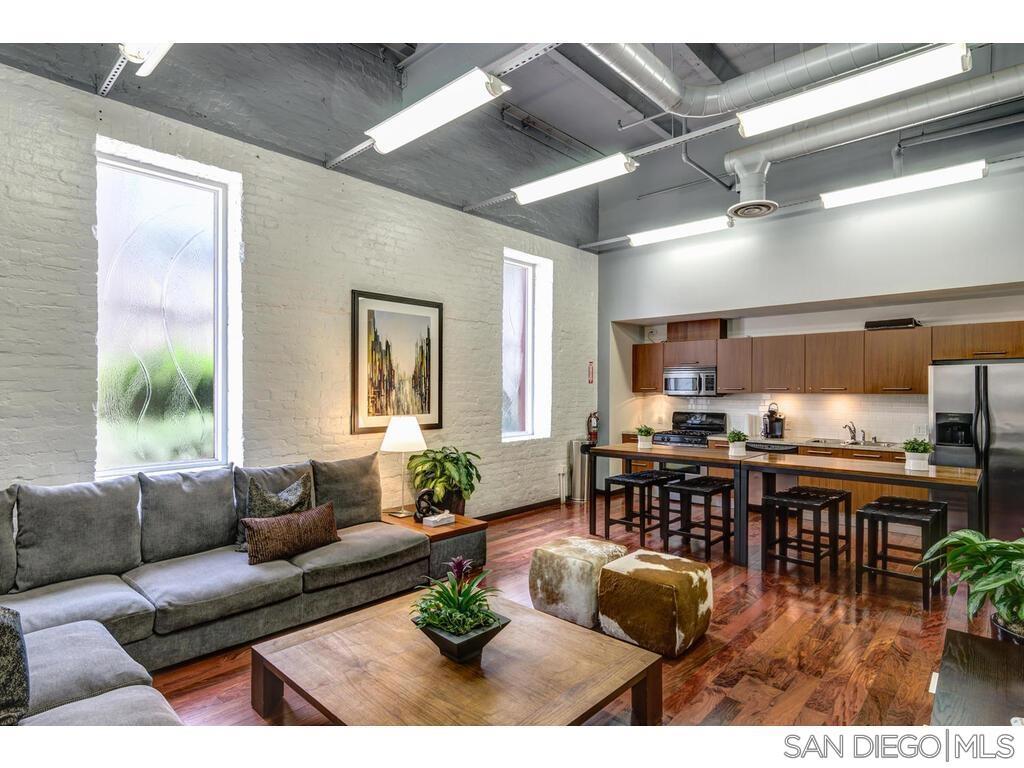 Downtown - Residential Lease