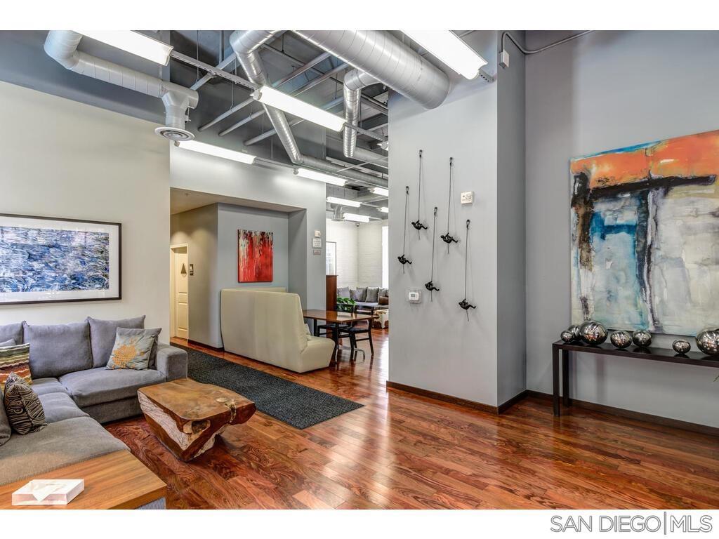 Downtown - Residential Lease