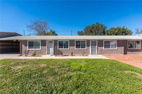 Photo of 533 Jackson Street, Colton, CA 92334 (MLS # IG26040249)