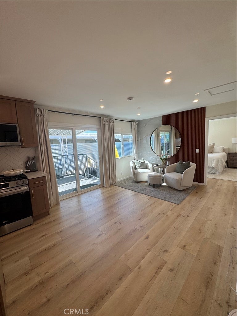 39 Walnut