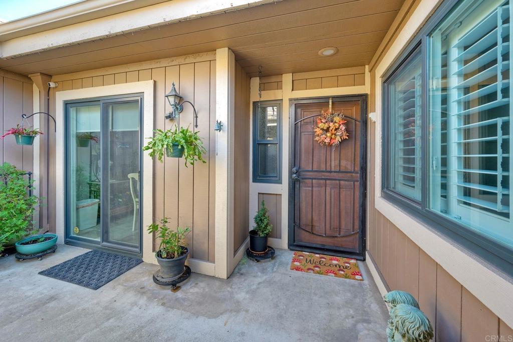 8539 Circle R Valley Lane