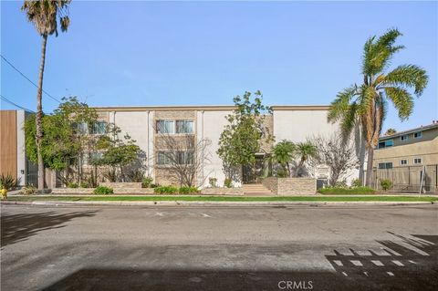 Photo of 20917 Amie Avenue #7, Torrance, CA 90503 (MLS # SB25176414)