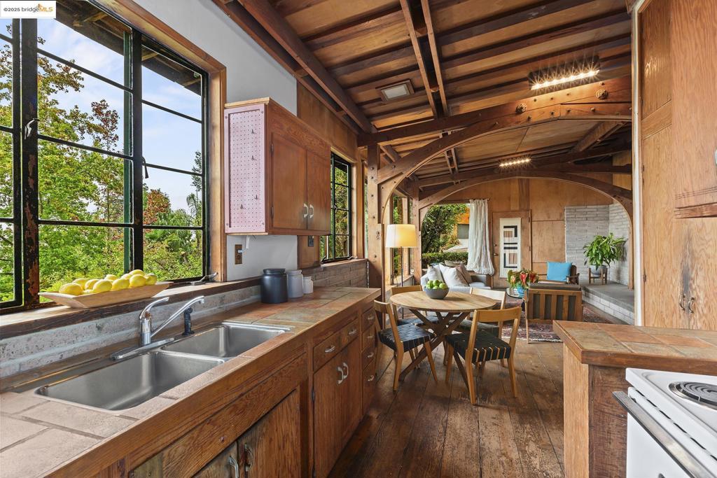 BERKELEY HILLS - Residential