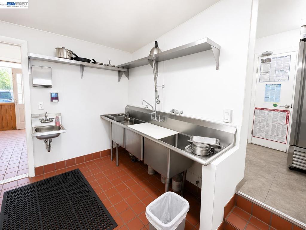 33 Visitation Ave
