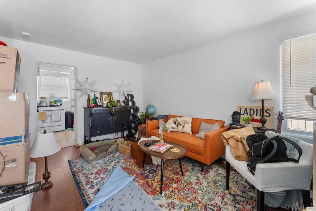 4358 64 36th St