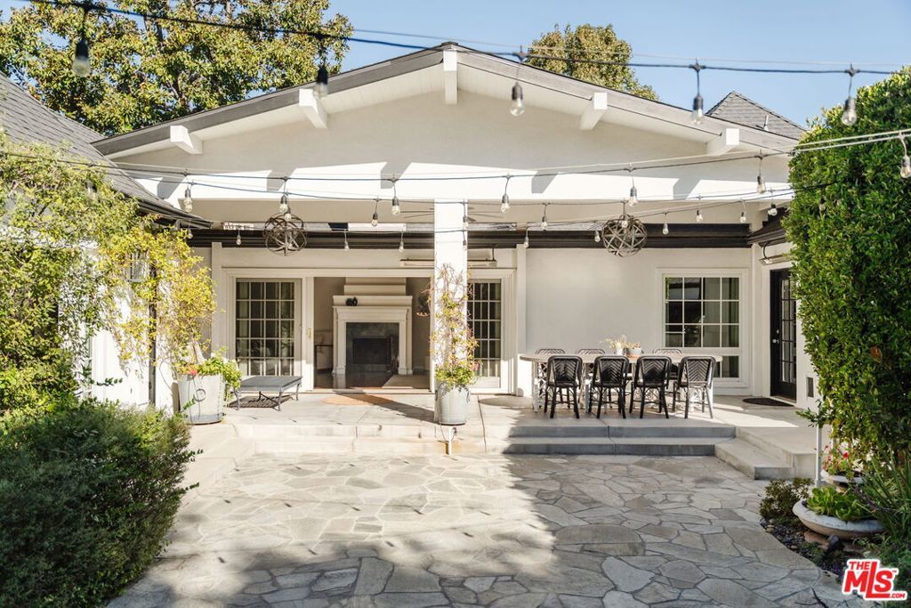 Photo of 12510 Hortense Street, Studio City, CA 91604 (MLS # 25615197)