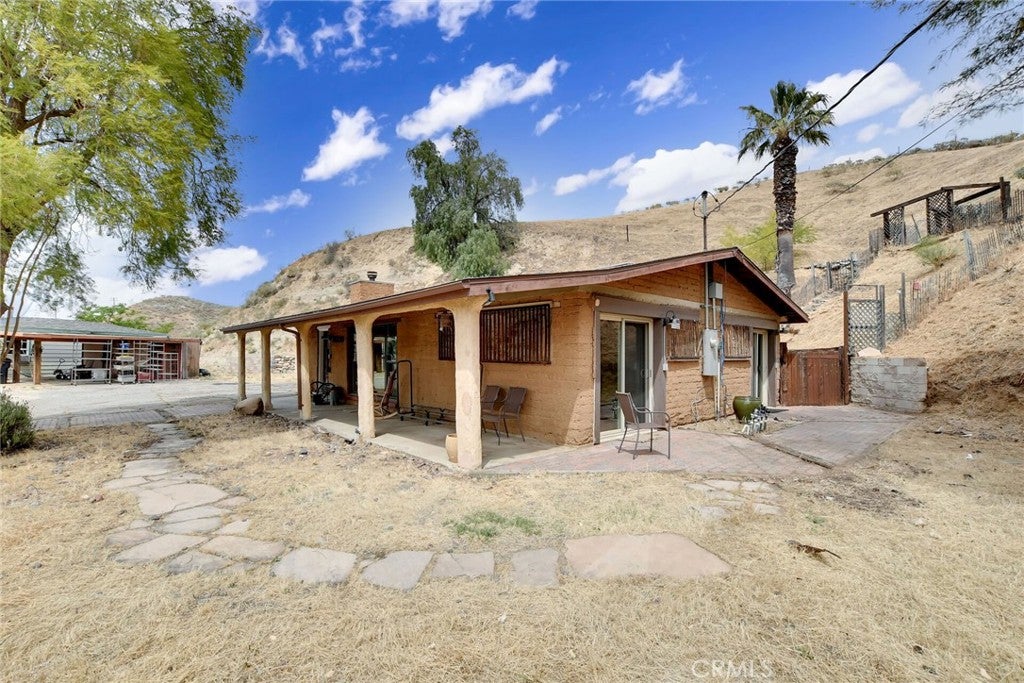 7530 Reche Canyon